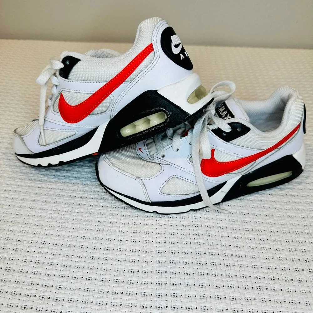 Nike Air Max IVO Kids Youth 4Y White Red Good 579995-101 Sneakers Sporty School‎
